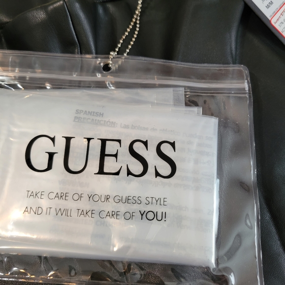 Guess leather look pants size medium NWT - Picture 5 of 7
